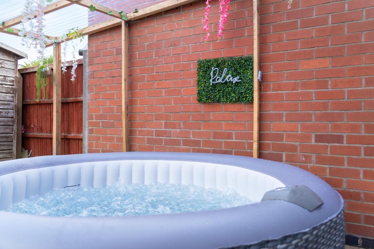 Exclusive Deals L Last-Minute Reserve L Townhouse With Sleeps 6 L Braunstone Town , Leicester L By Zen Nights Short Lets & Serviced Accommodations מראה חיצוני תמונה
