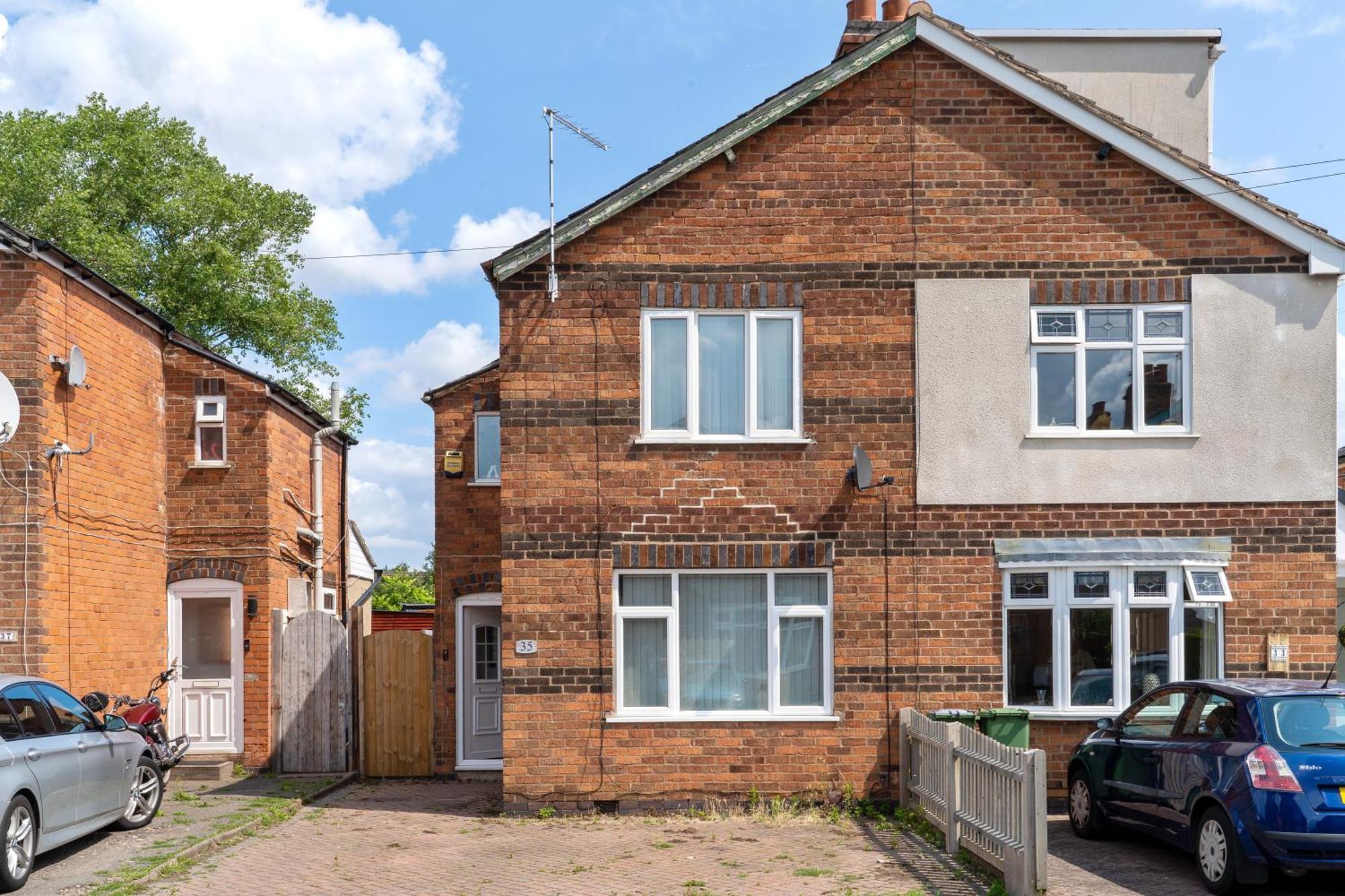 Exclusive Deals L Last-Minute Reserve L Townhouse With Sleeps 6 L Braunstone Town , Leicester L By Zen Nights Short Lets & Serviced Accommodations מראה חיצוני תמונה